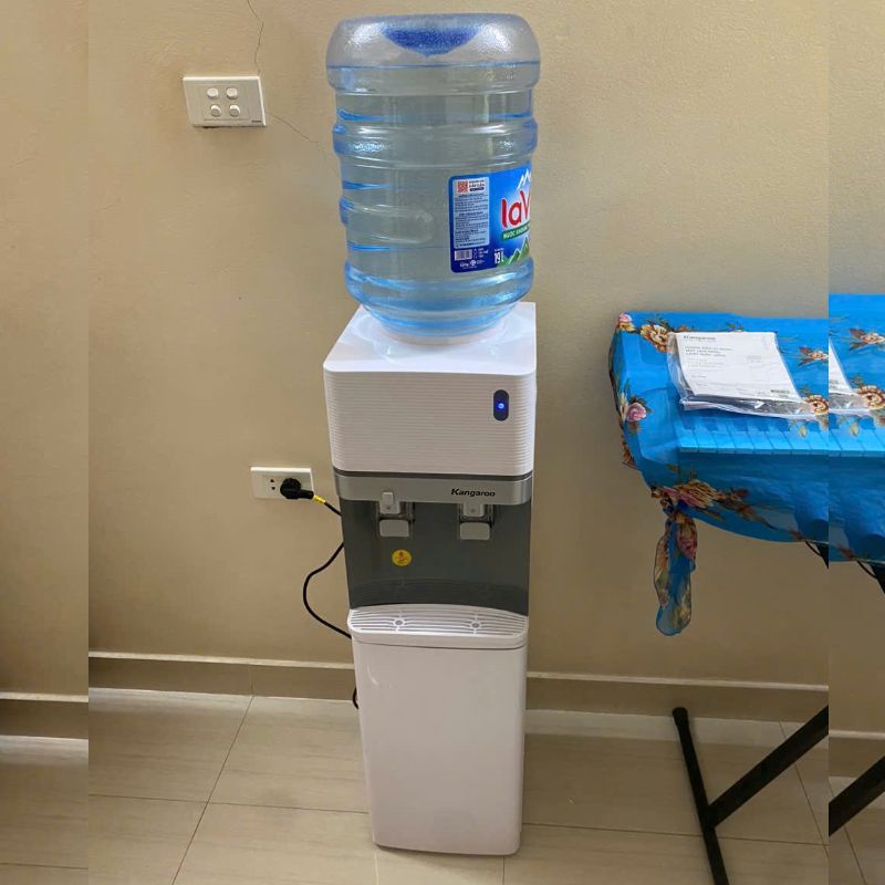 Cây nước nóng lạnh Kangaroo KG35A2 úp bình