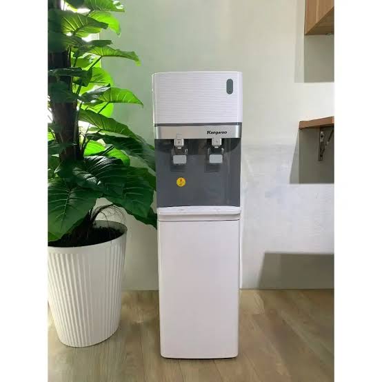 Cây nước nóng lạnh Kangaroo KG35A2 úp bình