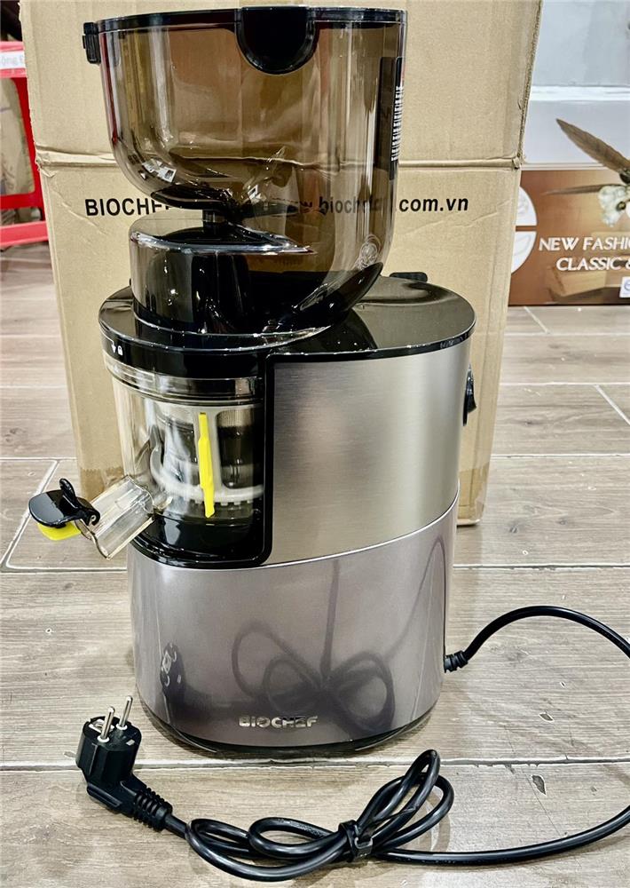 Máy ép trái cây Biochef 888 màu bạc