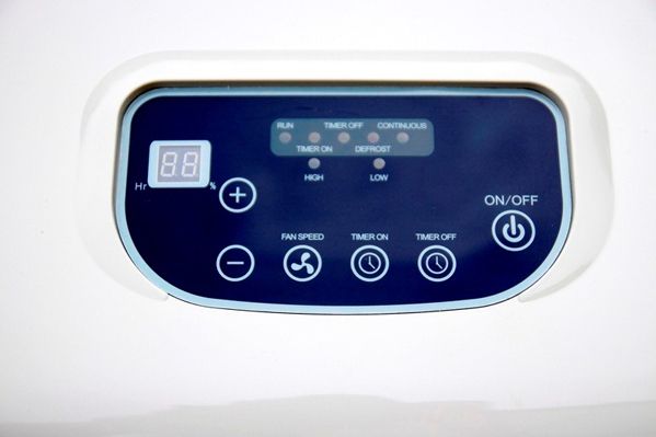 Máy hút ẩm công nghiệp FujiE HM-6120EB (120 lít/ngày)
