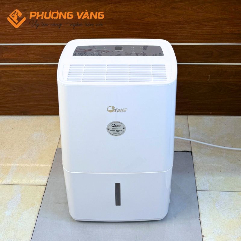 Máy hút ẩm FujiE HM-650EC kích thước nhỏ gọn