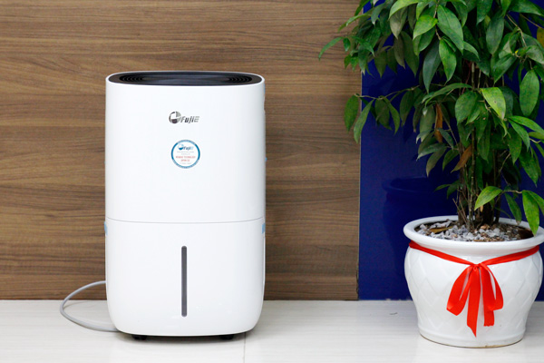 Máy hút ẩm FujiE HM-920EN ảnh thực tế