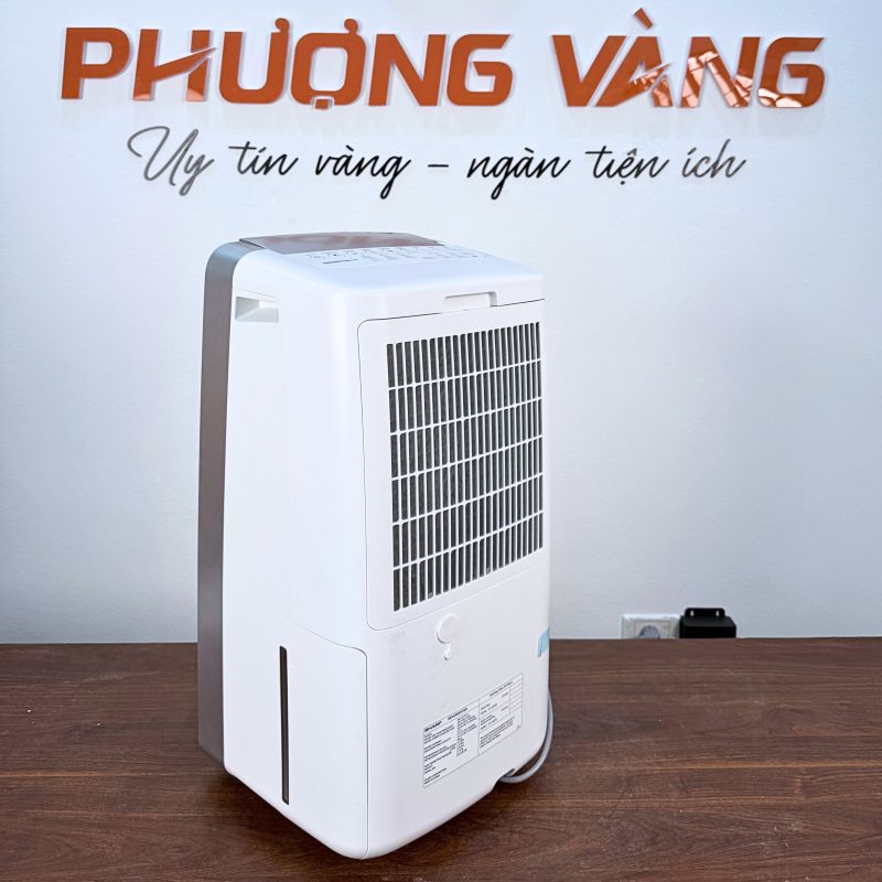 Máy hút ẩm lọc không khí Sharp DW-J27FV-S góc nghiêng mặt sau