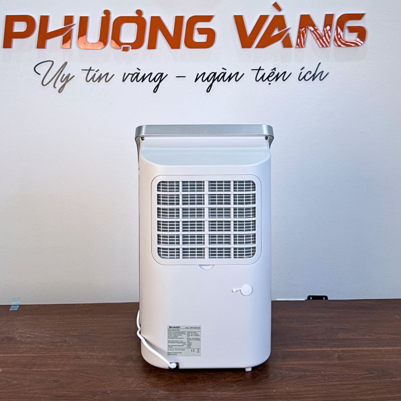 Máy hút ẩm Sharp DW-D20A-W mặt sau