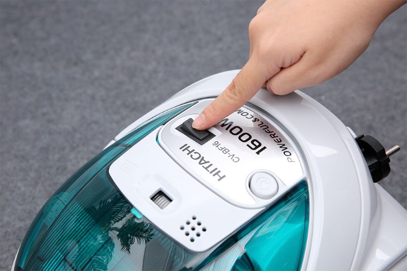 Máy hút bụi Hitachi CV-BF16 dạng hộp 1600W