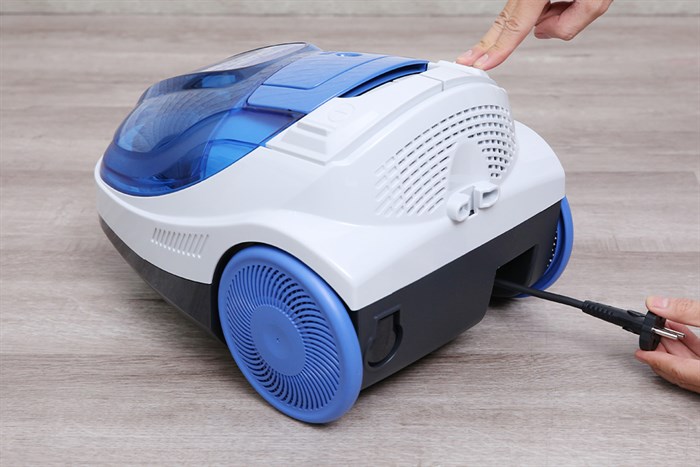 Máy hút bụi Hitachi CV-SF18 dạng hộp