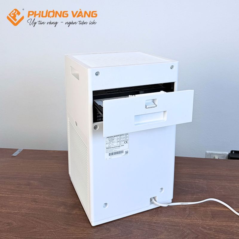 Máy lọc không khí Daikin MC30YVM7 khay màng lọc
