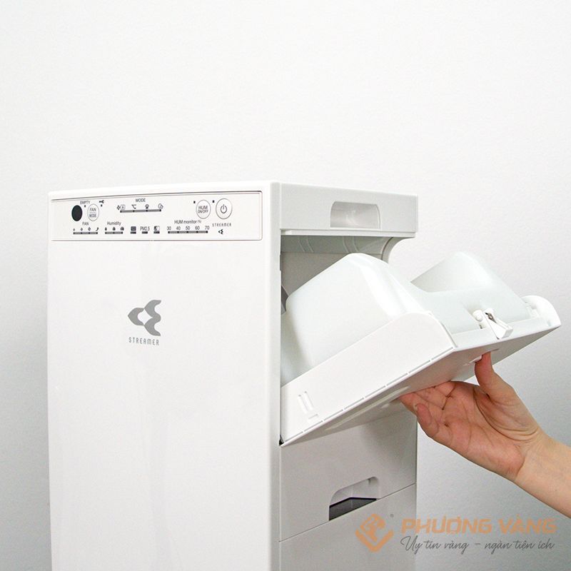 Máy lọc không khí tạo ẩm Daikin MCK555AVMV-W bình nước tạo ẩm