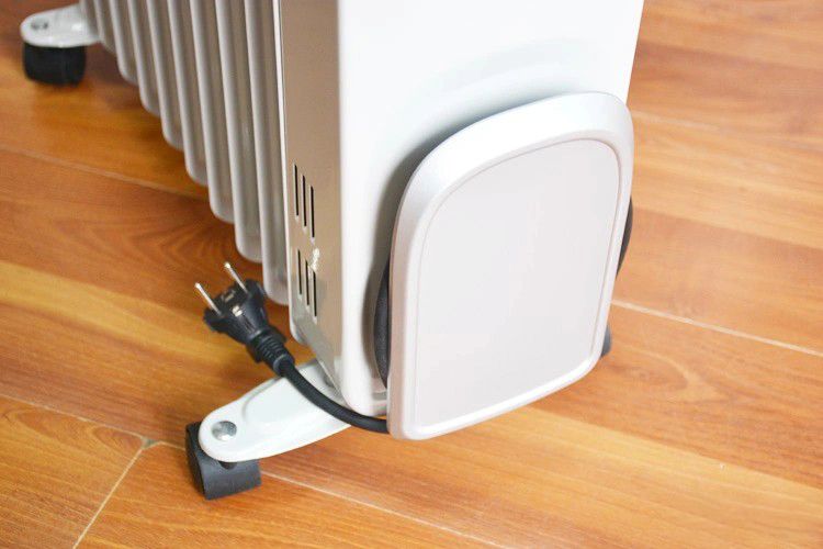 Máy sưởi dầu Tiross TS9211, 11 thanh, 2300W