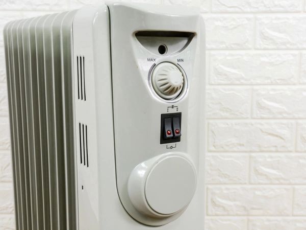 Máy sưởi dầu Tiross TS924, 11 thanh, 2400W