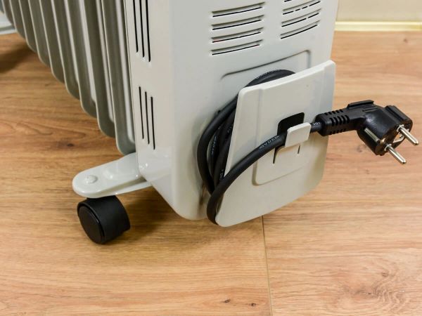 Máy sưởi dầu Tiross TS924, 11 thanh, 2400W