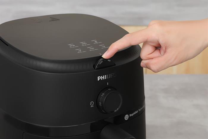 Nồi chiên không dầu Philips NA120/00 chọn nhiệt độ