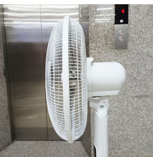 Quạt đứng Hitachi LF-A6RCGW 55W