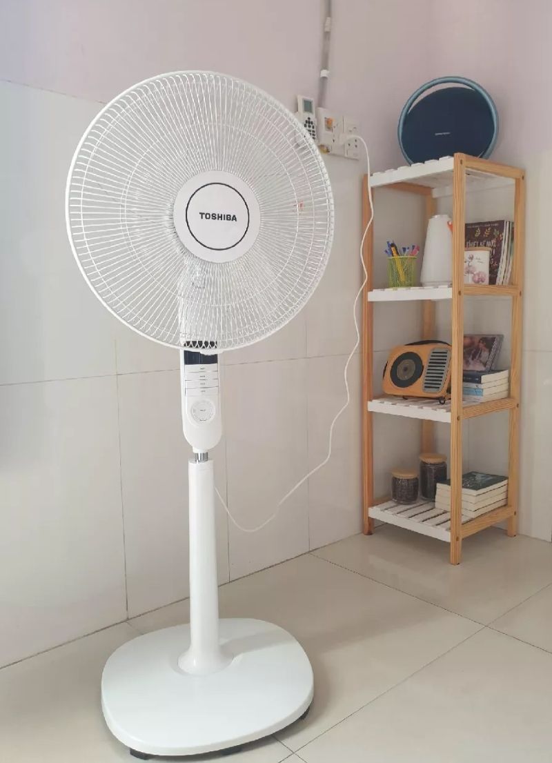 Quạt đứng Toshiba F-LSA20(W)VN 60W