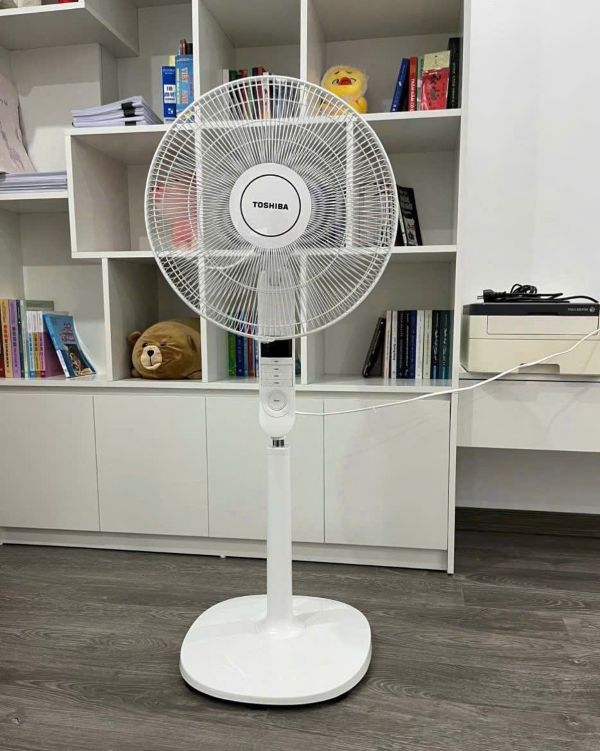 Quạt đứng Toshiba F-LSA20(W)VN 60W